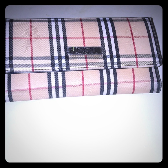 Authentic BurberryLondon blue label wallet. - Picture 1 of 7